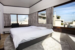 4 Schlafzimmer, Schreibtisch, Bügeleisen/Bügelbrett, Reisekinderbett