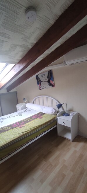 3 camere, ferro/asse da stiro, Wi-Fi gratuito