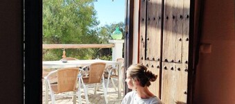 Talo erittÀin viihtyisÀllÀ puutarhalla pariskunnille tai perheelle, 7 km pÀÀssÀ Sagresista