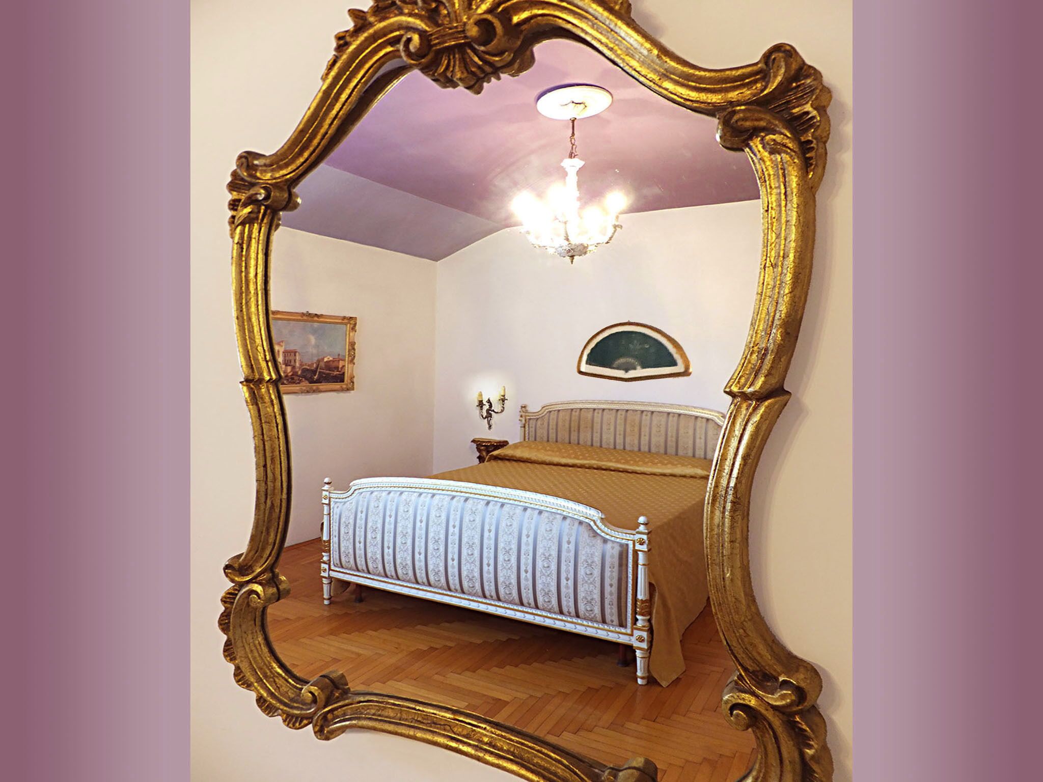 'Palazzo Rossi' Apartment 3B in the old town with balcony, free parking and WiFi