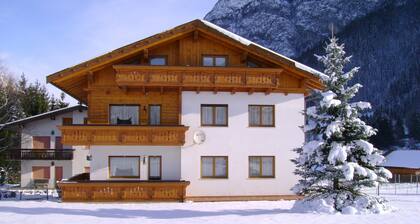 APARTMENT IN THE WHITE MAGIC OF THE DOLOMITES
