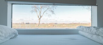 Homeboat Glamping Loft on the water