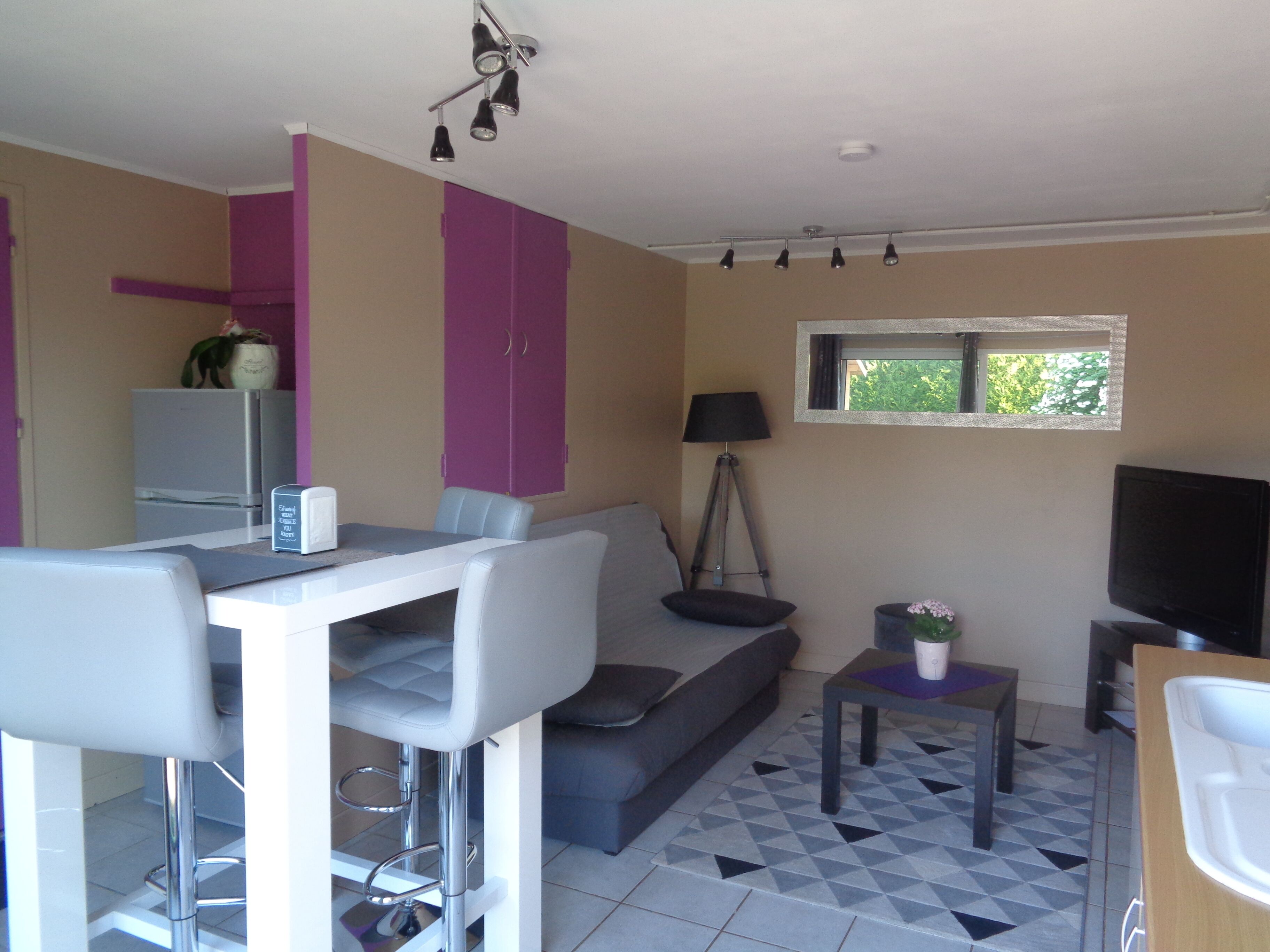 Apartment ground floor house near green landing beaches, Bayeux & Caen