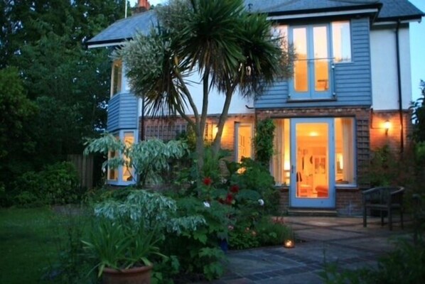 Exterior - Studland Family House On The Edge Of Village, With Sea And Country View (Studland)
