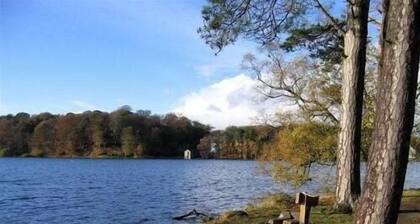 Short breaks avail now !!! 2nights min, log fire,Pets welc,wine /chocs Inc.