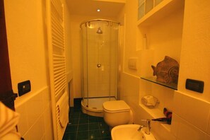 Doccia, asciugacapelli