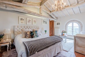 3 Schlafzimmer, Zimmersafe, Bügeleisen/Bügelbrett, kostenloses WLAN