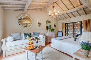 3 chambres, coffre-fort, fer et planche à repasser
