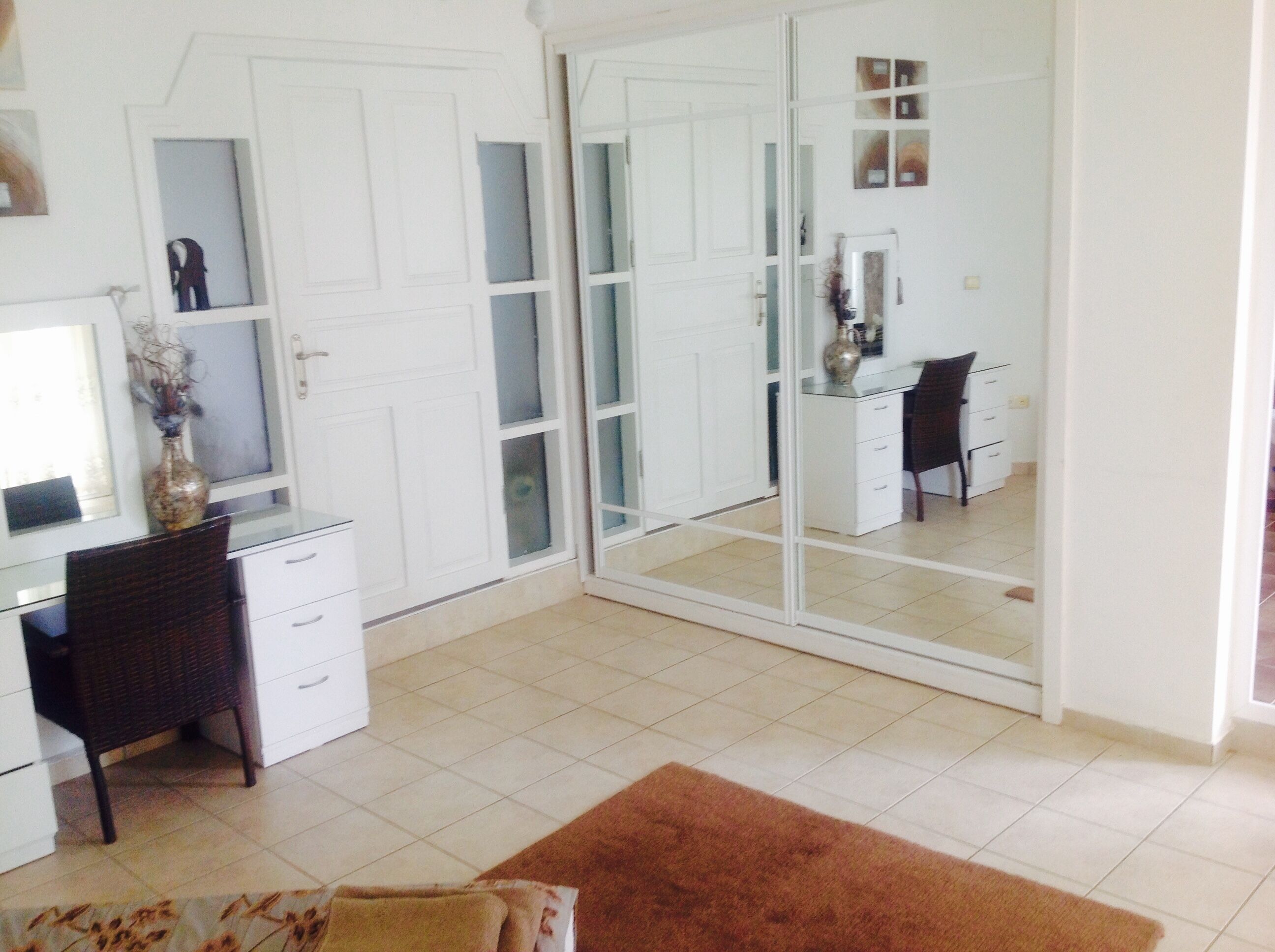 Luxury 6 bedroom villa all ensuite , private pool free wifi,aircon,Sat TV