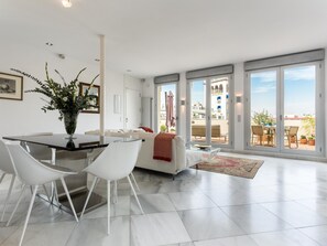 Interior - Spectacular attic with the best terrace in Seville (Sevilla)