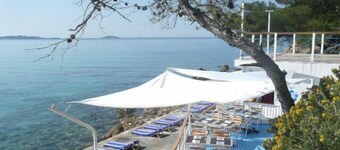 Apartment T3, 2 bedrooms for 4 people in villa 150 meters from the sea
