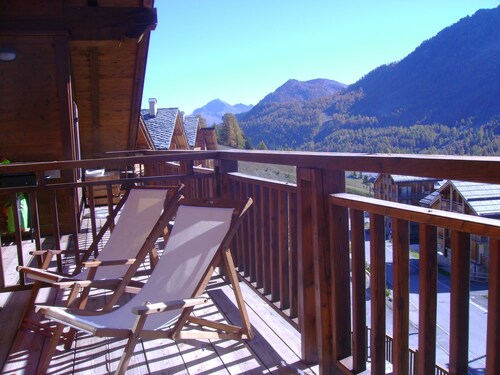 De Luxe T3 Chalet de Charme sur les pistes à Montgenèvre