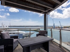 Terrace/patio - Panorama - 180-Degree Harbour Views (Poole)