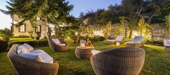 VILLA VALGIANO a Tuscan Country House among the Vineyards - 12 bedrooms and SPA
