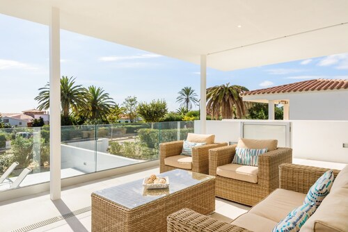 Villa Lucia B17 Dream Vacation with sea Views