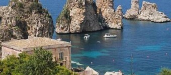 GORGEOUS PENTHOUSE WITH SEA VIEW GIUSI BREATHTAKING ... FREE WIFI INTERNET !!!