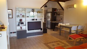 Dining - Villa with swimming pool facing the sea, for those who love peace and privacy (Marzamemi (Pachino) -SR)