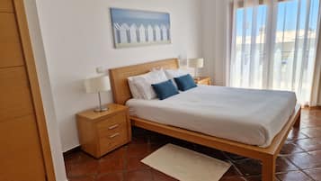 2 soverom, strykejern/-brett, reiseseng for barn og wi-fi (inkludert)