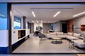 Smart TV, fireplace, video games, DVD player - An exclusive fully staffed private villa for demanding holidays! (Chania)