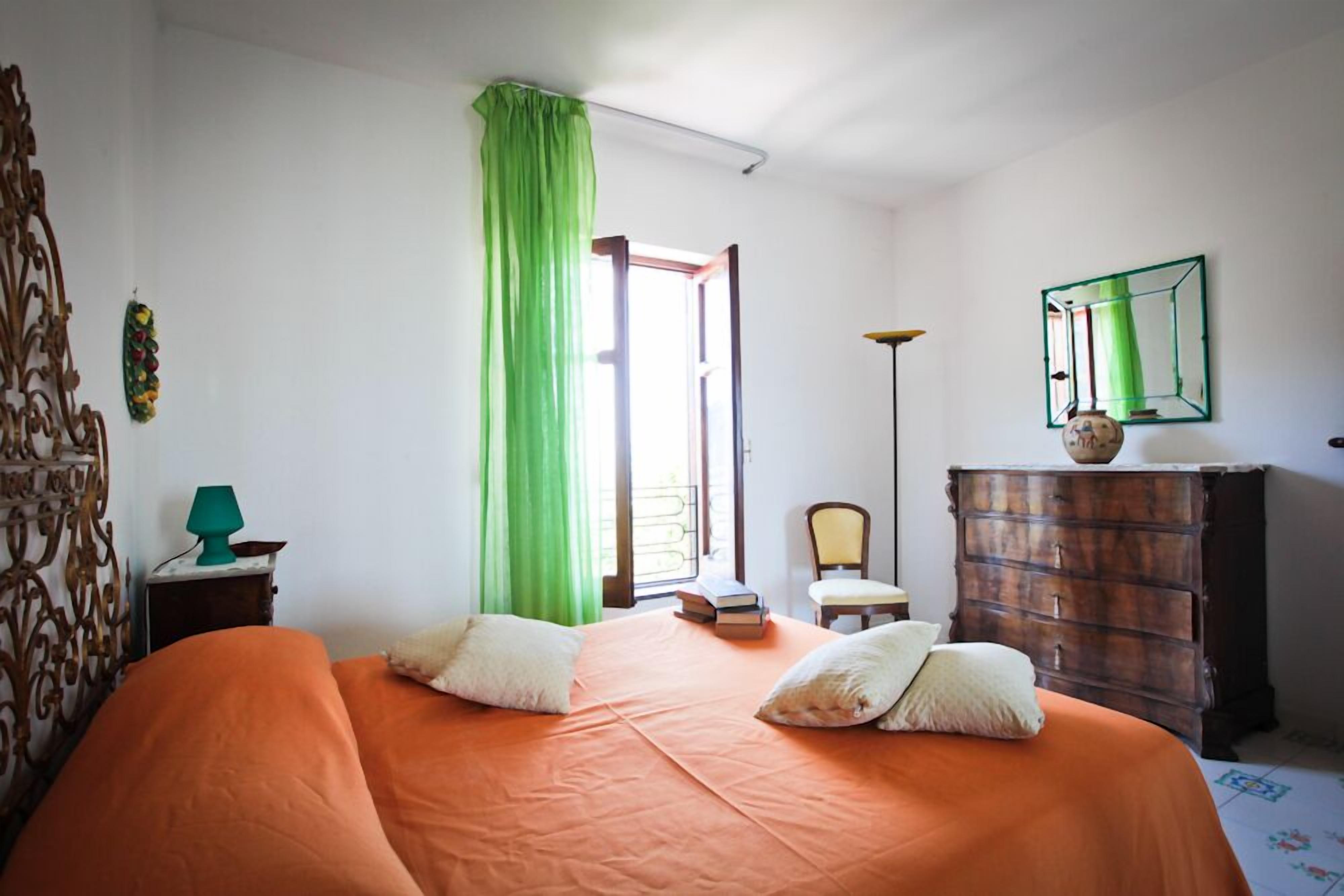 4 Schlafzimmer, Zimmersafe, Bügeleisen/Bügelbrett, Reisekinderbett