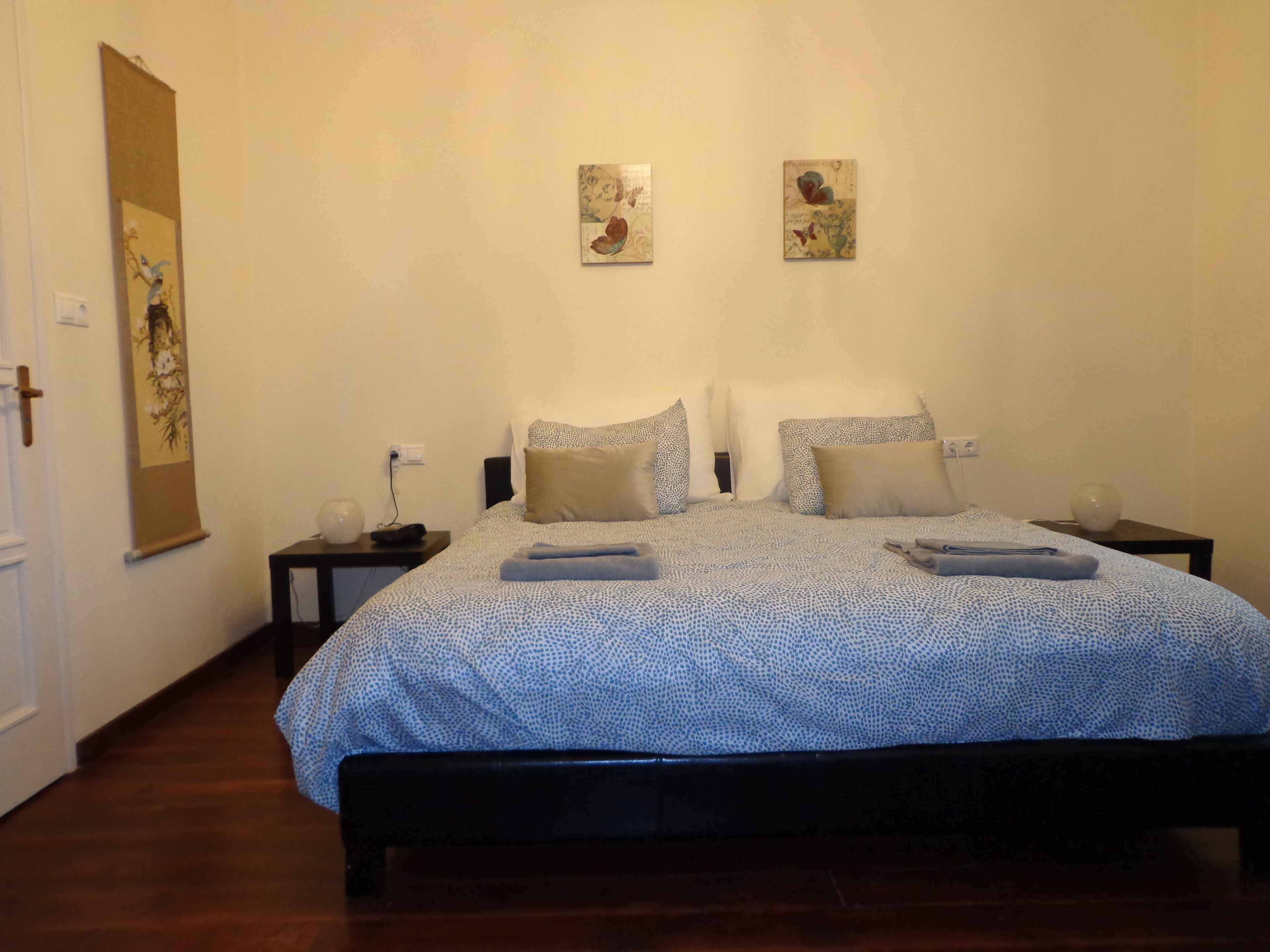 5 Schlafzimmer, Zimmersafe, Bügeleisen/Bügelbrett, kostenloses WLAN