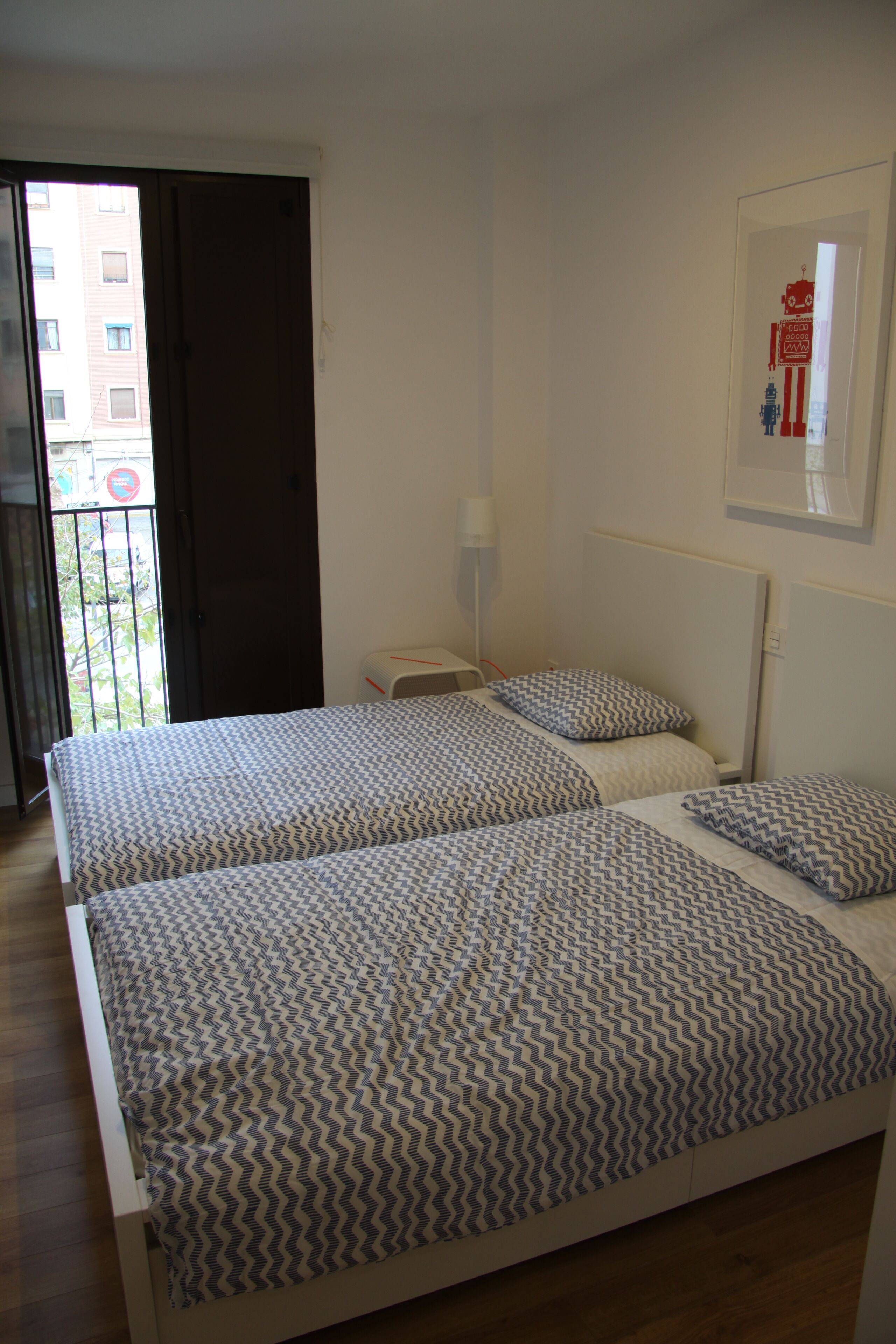 2 bedrooms, desk, iron/ironing board, travel crib