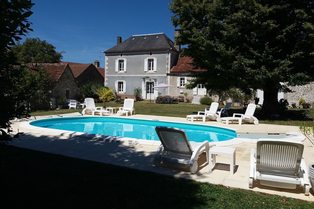 Chourgnac D Ans: House / Villa - CHOURGNAC D'ANS