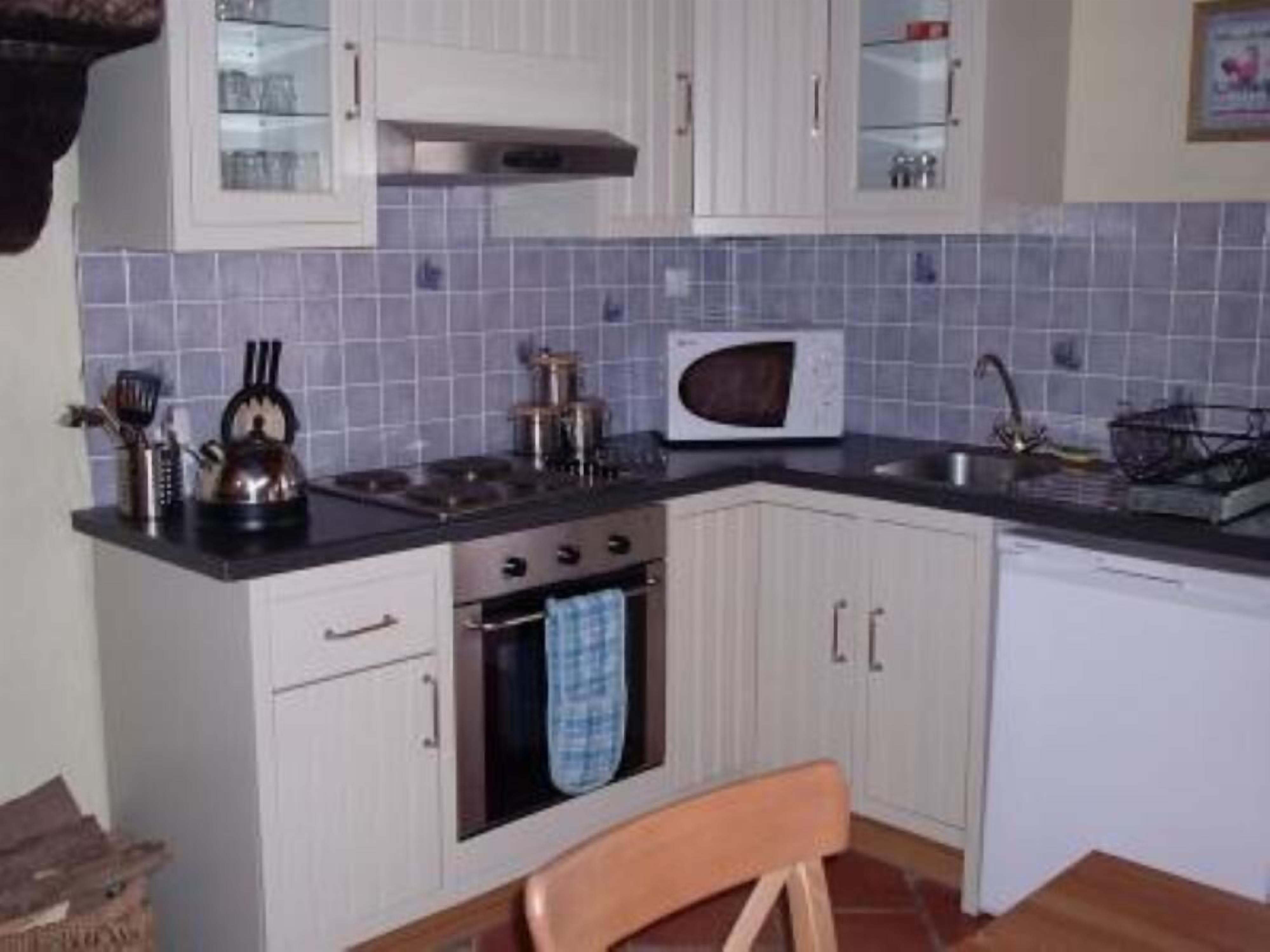 Breton stone cottage built in 1605