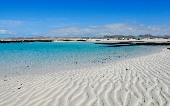 Beach nearby, beach towels - Villa oceanfront beaches El Cotillo 100 meters, natural paradise (El Cotillo)