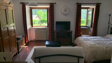 1 Schlafzimmer, Schreibtisch, Bügeleisen/Bügelbrett, kostenloses WLAN