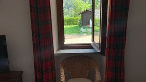 1 bedroom, desk, iron/ironing board, WiFi (free) - Open space/studio with garden in traditional farm house (Pre Saint Didier)