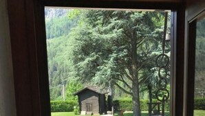 Interior - Open space/studio with garden in traditional farm house (Pre Saint Didier)