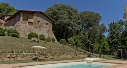 Casa pairal Mas Molera, masía catalana en la zona volcánica Garrotxa