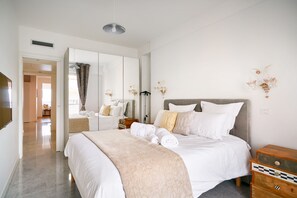 2 slaapkamers, een strijkplank/strijkijzer, reisbedje, gratis wifi