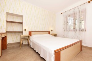 2 bedrooms, free WiFi, bed sheets