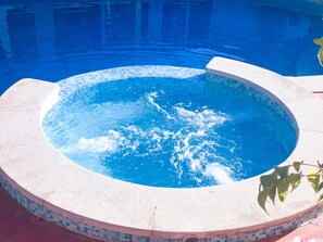 Utomhuspool