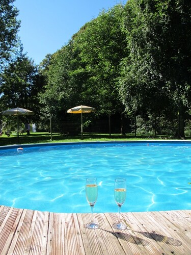 Cottage pour 10 personnes toutes avec salle de bain avec piscine extérieure
