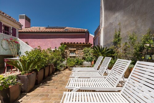 Nicely decorated Casablanca suite with terrace, Wifi, sauna and bikes ...