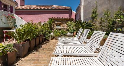 Nicely decorated Casablanca suite with terrace, Wifi, sauna and bikes ...