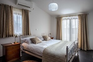 7 bedrooms, free WiFi, bed sheets