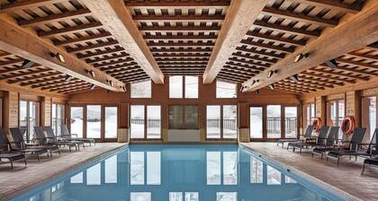 Spacious duplex in sought after Prince des Cimes with Pool