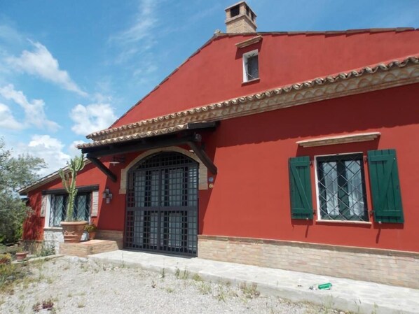 Exterior - Villa surrounded by citrus groves on the Ionian coast (Corigliano Calabro)