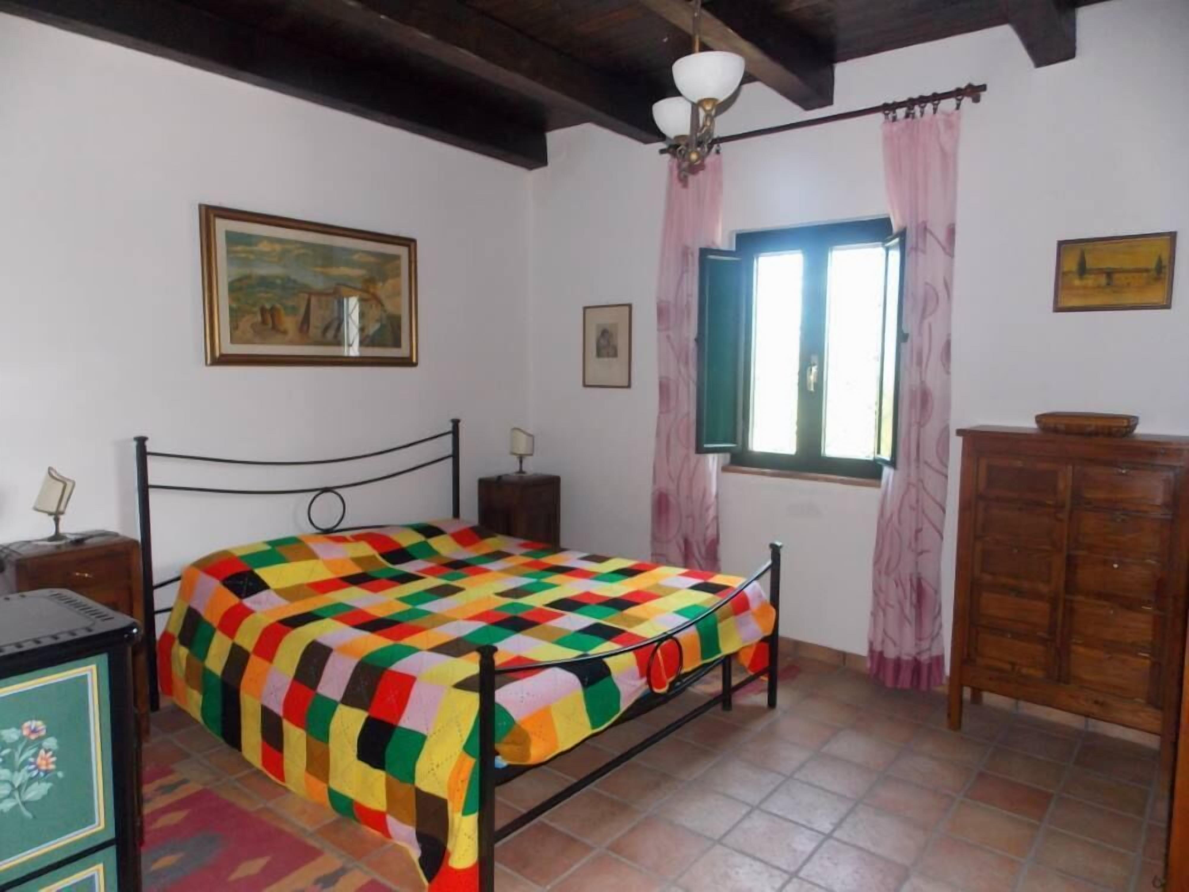 4 Schlafzimmer, Bügeleisen/Bügelbrett