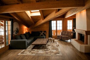 Smart TV, fireplace, DVD player, offices - BEAUTIFUL COZY APARTMENT IN GSTAAD (Gstaad)