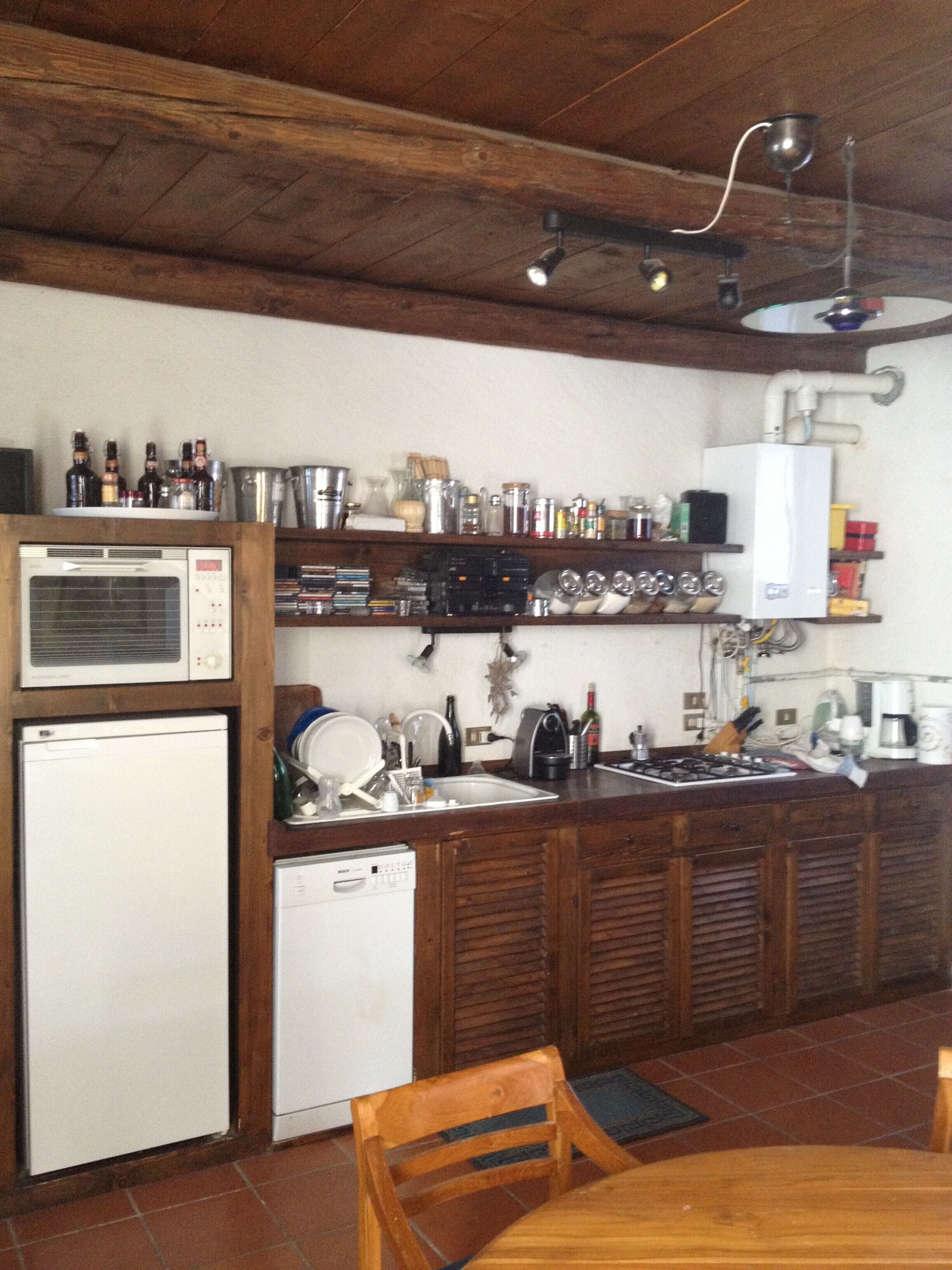 Beautiful 100 sqm apartment with private garden directly on the lake