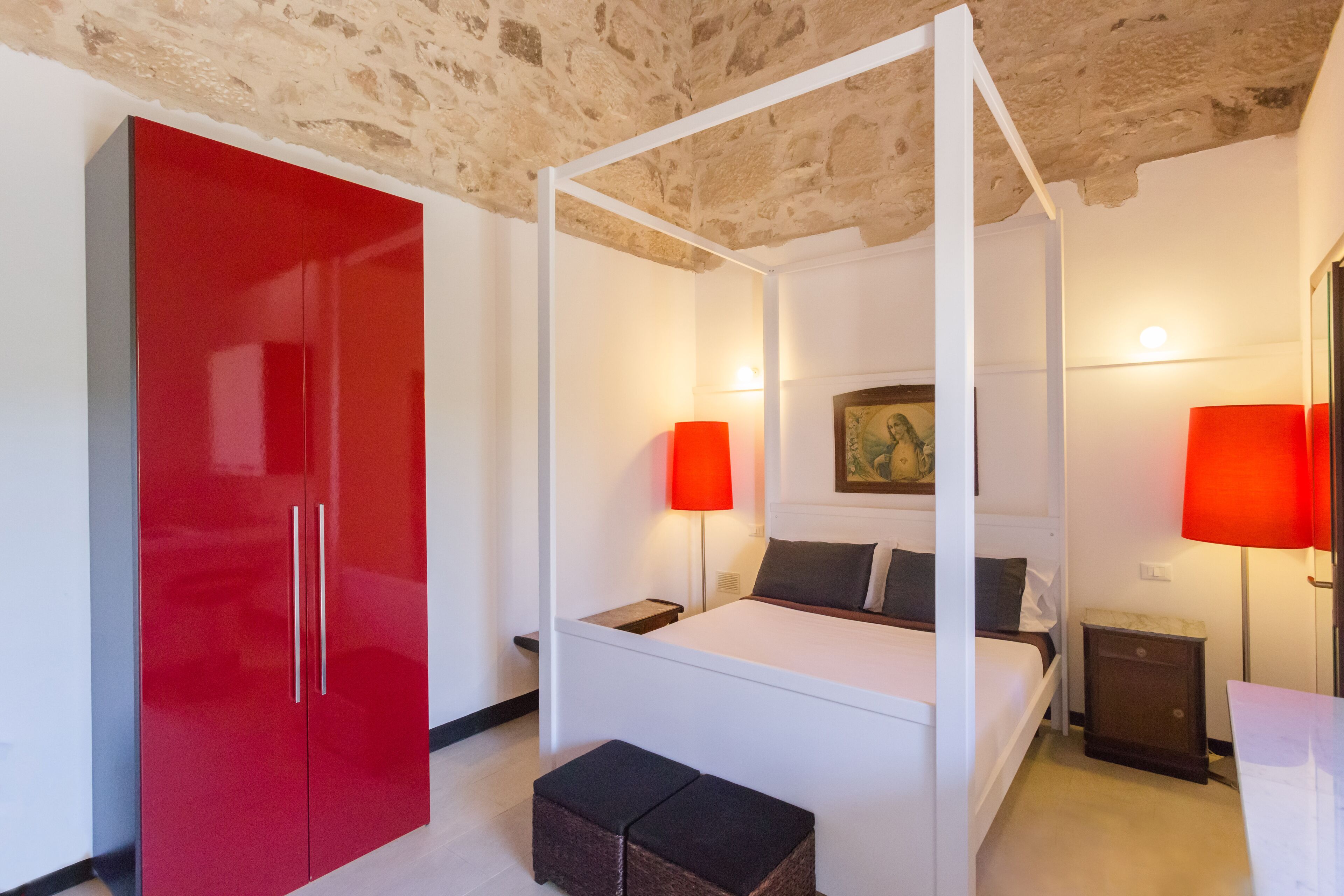 14 Schlafzimmer, Bügeleisen/Bügelbrett, Reisekinderbett