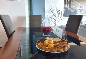 Dining - Beachfront Apartment - By the SEA (Vila do Conde)