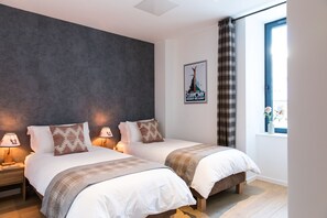 2 bedrooms, iron/ironing board, free WiFi, bed sheets - Cosy Central Apartment with Terrace (Chamonix-Mont-Blanc)