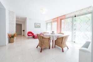 Dining - Peaceful Villa, 1 Minute Walk To The Beach  (CAVTAT)