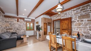 Unclassified image, 3 of 32, button - Lovely home in Medancici (Medancici)